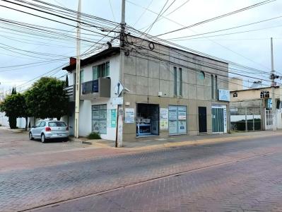 Edificio en VENTA con USO DE SUELO MIXTO en esquina, en El Pueblito, Corregidora, Querétaro., 182 mt2