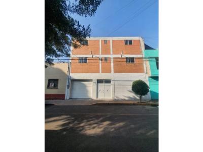 Edificio de uso comercial y casa, 480 mt2, 2 recamaras