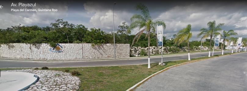 Terreno Residencial y Comercial, en venta en Playa del Carmen, Quintana Roo.