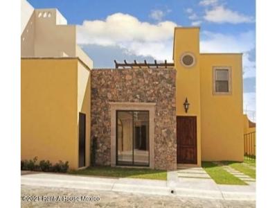 Casa en venta Lomas del Marqués 3 habitaciones JRH, 120 mt2, 3 recamaras