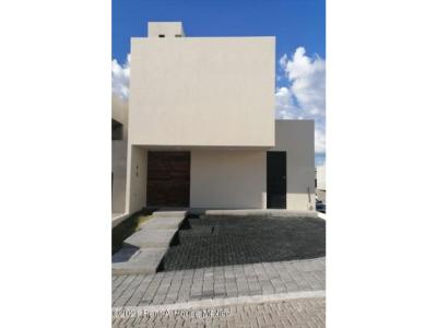 Preciosa casa nueva en venta en Zibata -NR, 278 mt2, 3 recamaras