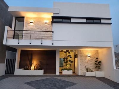 Casa en venta en Lomas De Juriquilla, 360 mt2, 3 recamaras