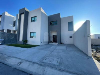 Casa sola en venta en La Escondida, Saltillo, Coahuila, 209 mt2, 4 recamaras